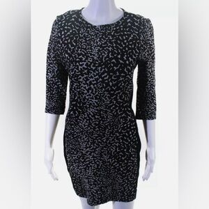 3/4 sleeve jacquard fitted dress in black and gray.